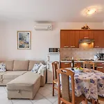 Apartmán Pinta Mit Grossem Garten By Interhome