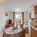 Pinta Mit Grossem Garten By Interhome Apartmán *