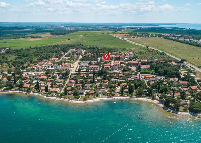 Apartment Pinta Mit Grossem Garten By Interhome Dajla