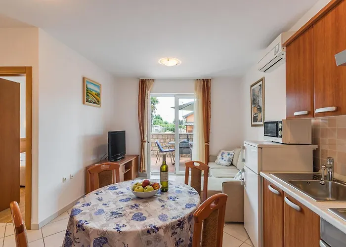 Pinta Mit Grossem Garten By Interhome Apartment *