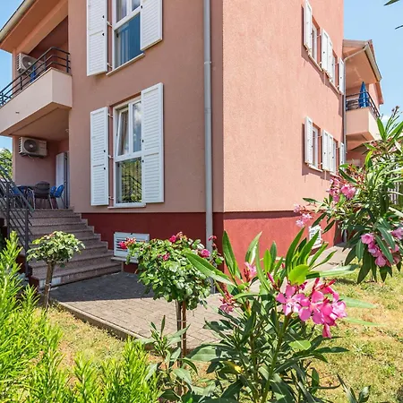 Apartmán Pinta Mit Grossem Garten By Interhome *